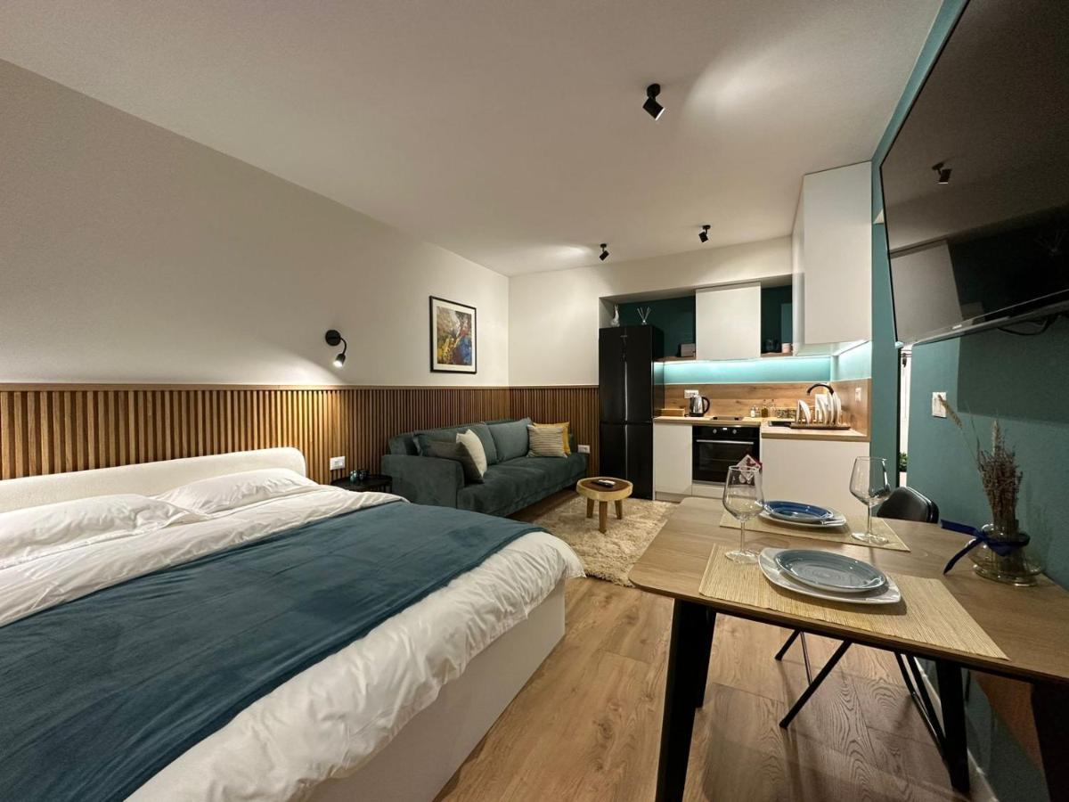 Studio In Тирана Экстерьер фото